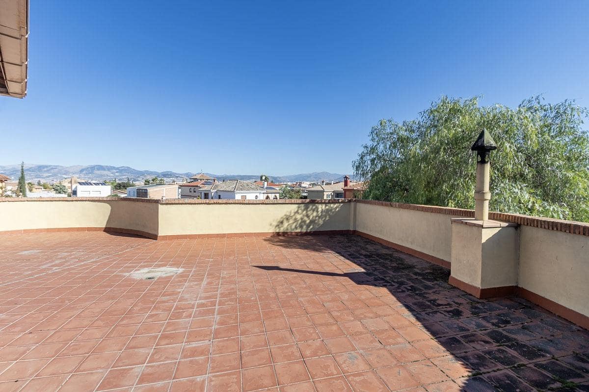 5 soveværelse Villa til salg i Las Gabias med swimmingpool garage - € 540.000 (Ref: 9422339)