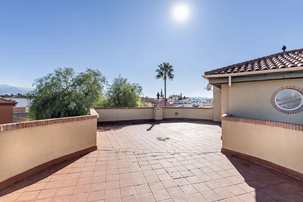 5 soveværelse Villa til salg i Las Gabias med swimmingpool garage - € 540.000 (Ref: 9422339)