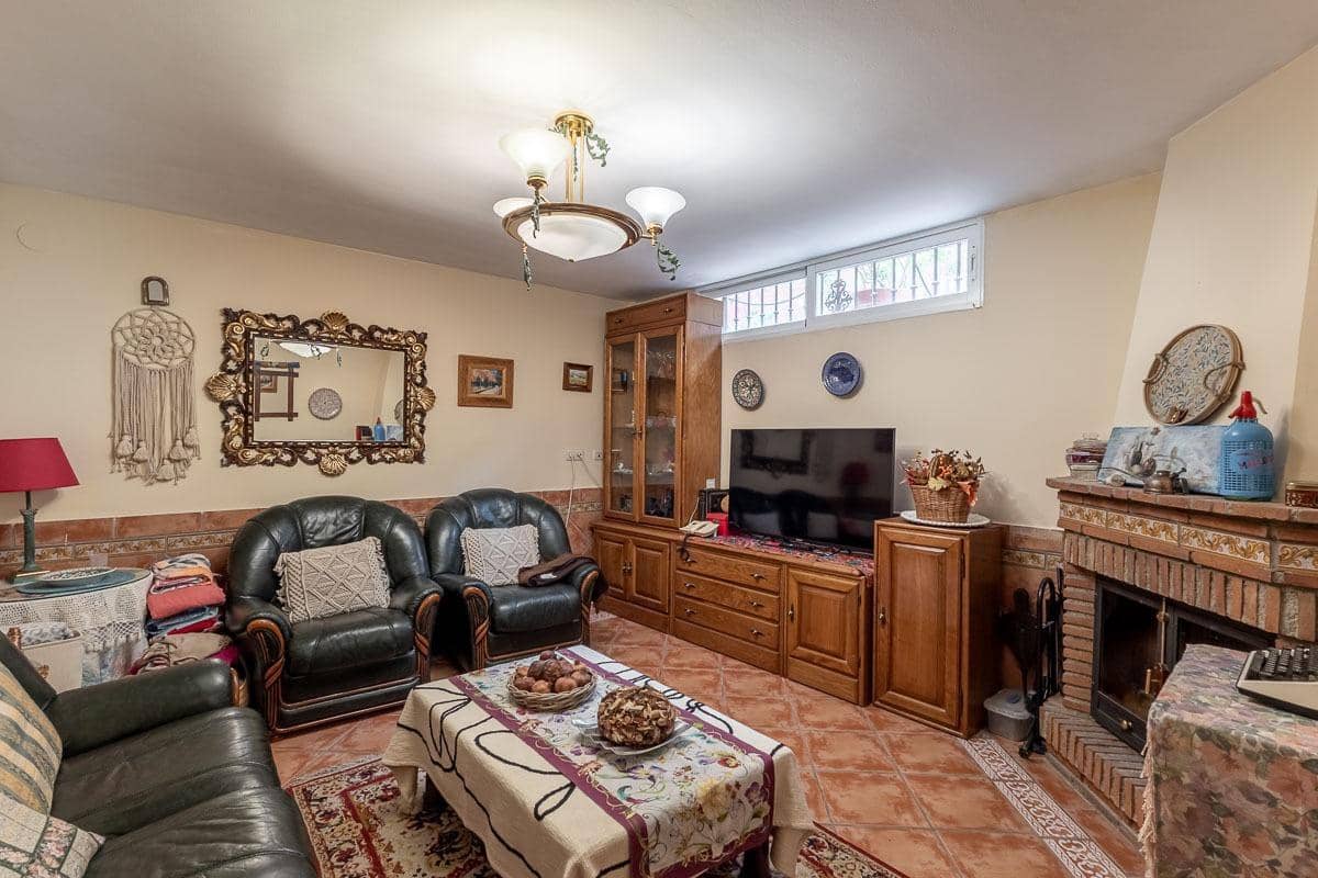 4 soveværelse Byhus til salg i Huetor Vega med garage - € 439.000 (Ref: 9422344)