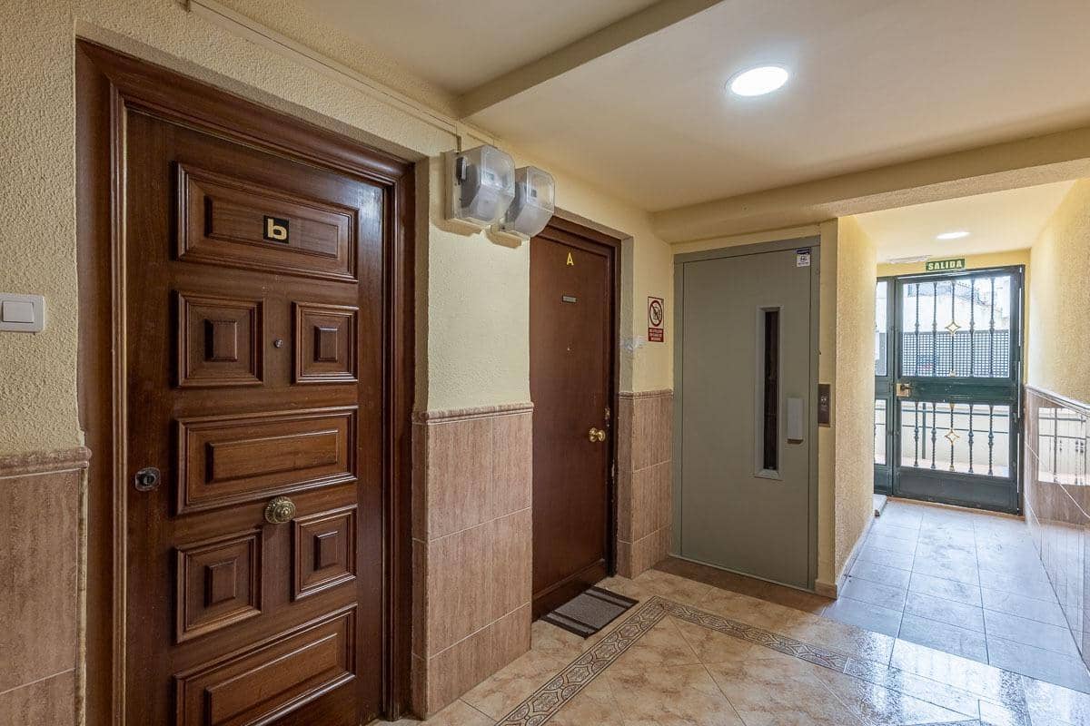 2 soverom Leilighet til salgs i Granada by - € 218 000 (Ref: 9427462)