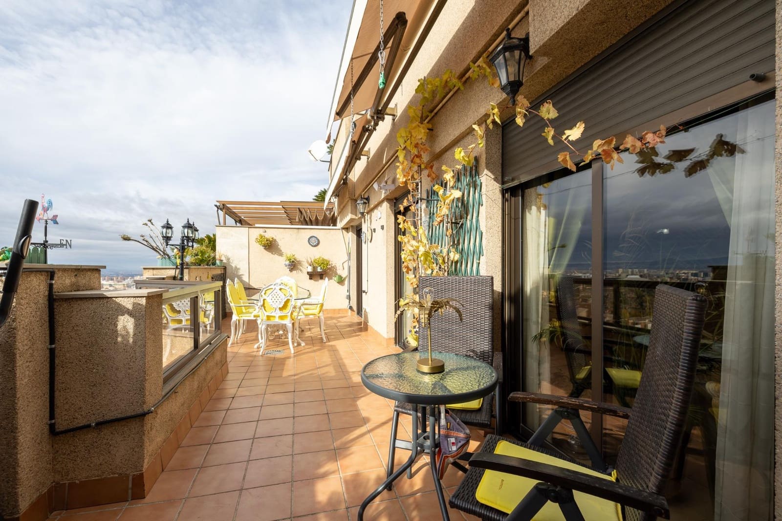 4 soverom Penthouse til salgs i Granada by med garasje - € 585 000 (Ref: 9431732)