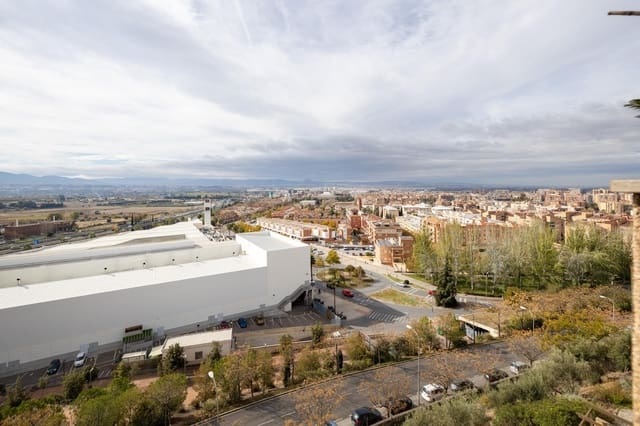 4 soverom Penthouse til salgs i Bola de Oro - Serrallo, Granada by med garasje - € 585 000 (Ref: 9431732)