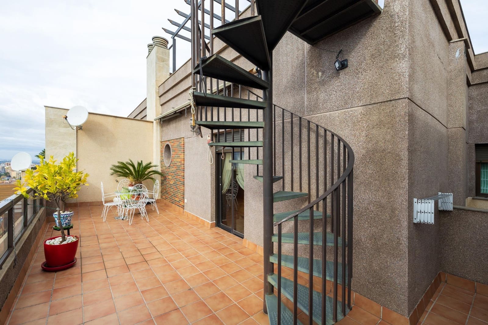 4 soverom Penthouse til salgs i Granada by med garasje - € 585 000 (Ref: 9431732)