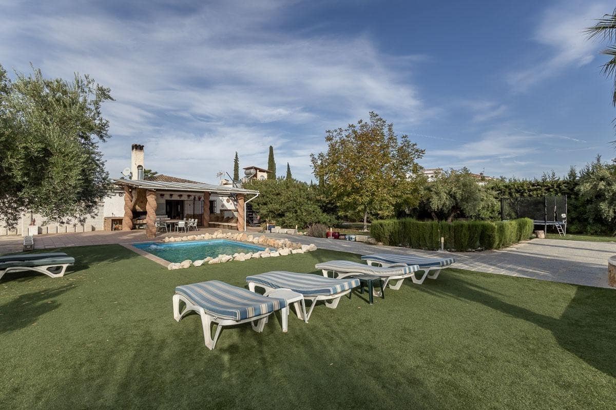 5 quarto Quinta/Casa Rural para venda em Atarfe com piscina - 548 000 € (Ref: 9436132)