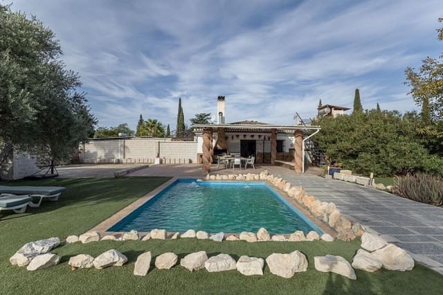 5 slaapkamer Finca/Landhuis te koop in Atarfe met zwembad - € 548.000 (Ref: 9436132)