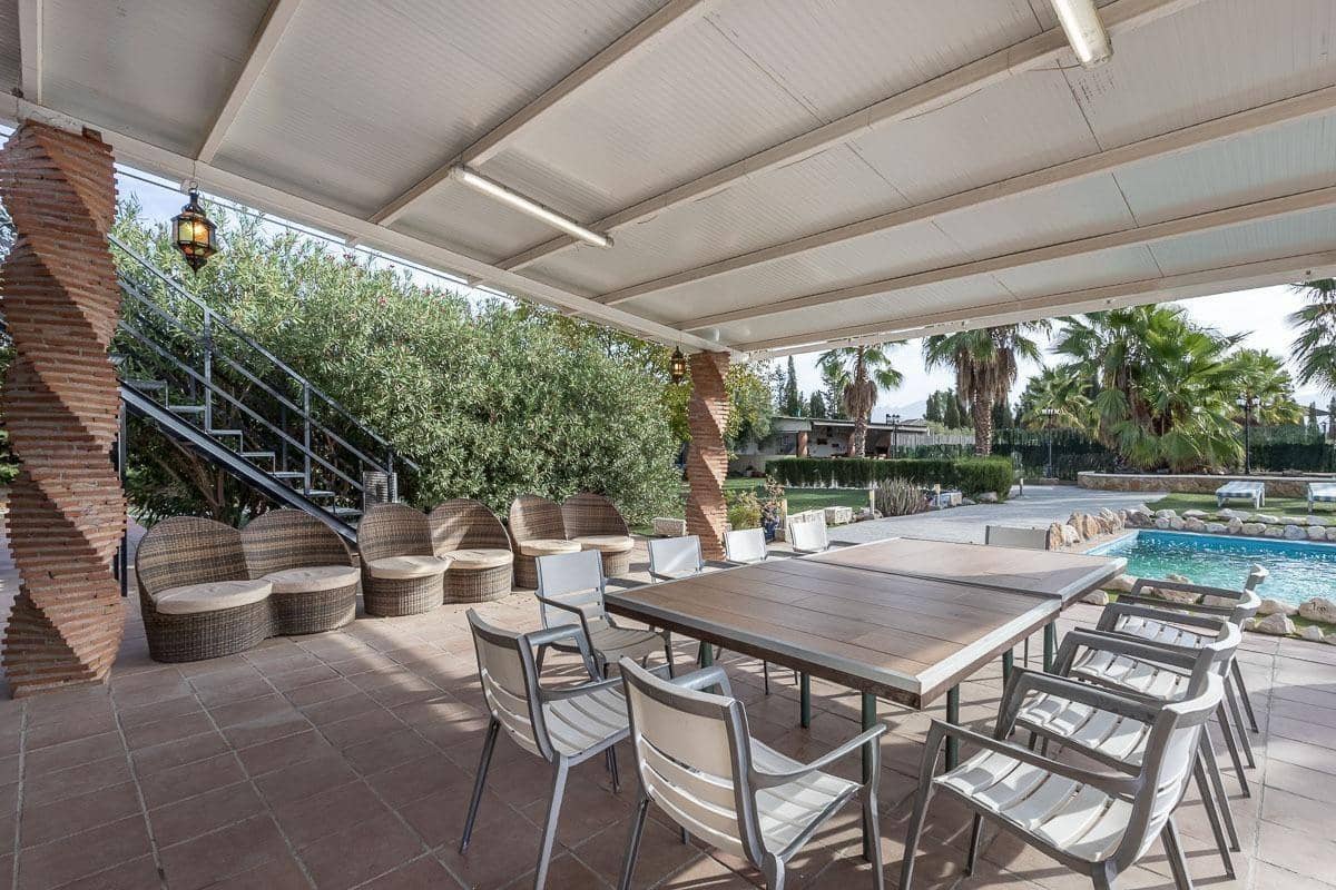 5 quarto Quinta/Casa Rural para venda em Atarfe com piscina - 548 000 € (Ref: 9436132)