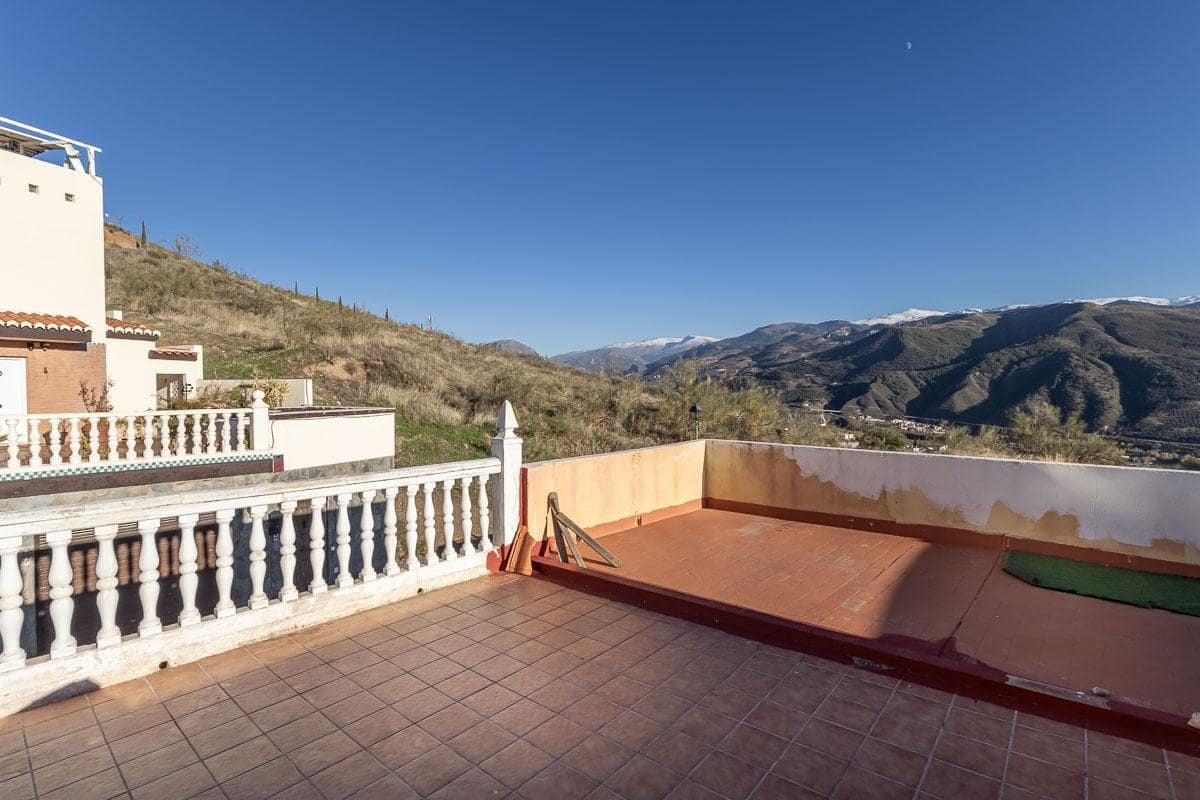 4 quarto Moradia para venda em Cenes de la Vega com piscina garagem - 365 000 € (Ref: 9436133)