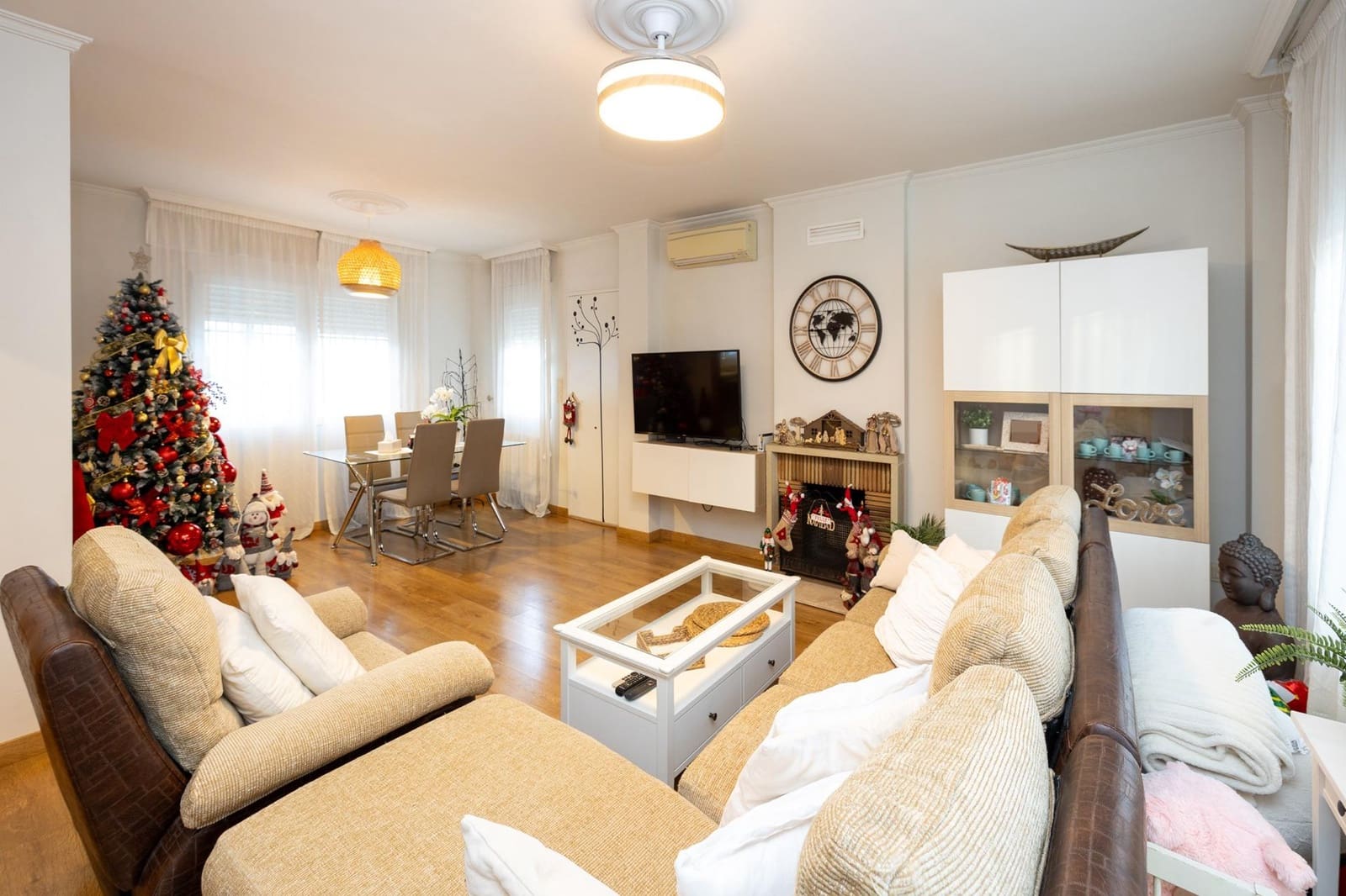 4 bedroom Semi-detached Villa for sale in Ogijares with garage - € 348,000 (Ref: 9436135)