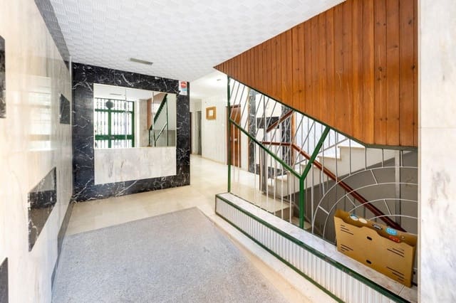 4 soveværelse Lejlighed til salg i Granada by - € 155.000 (Ref: 9436136)