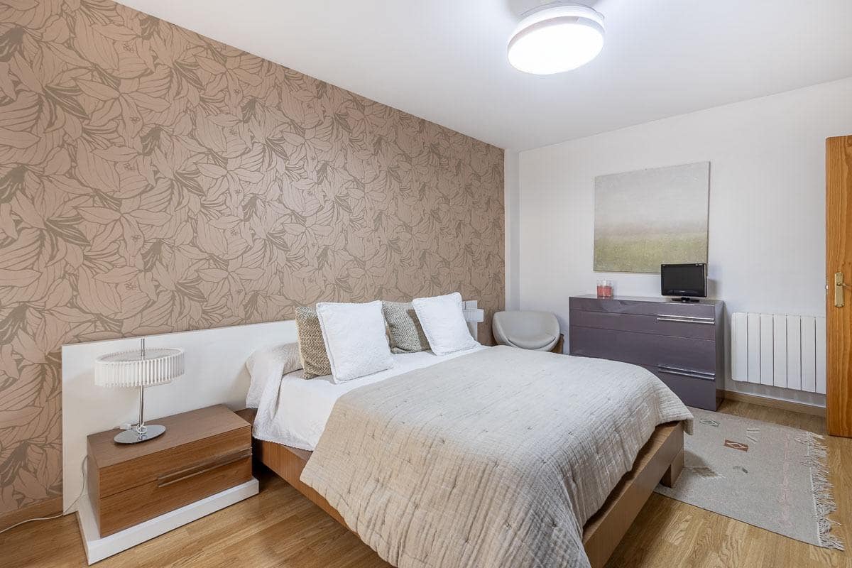 3 soveværelse Villa til salg i Ambroz med swimmingpool garage - € 299.900 (Ref: 9436412)