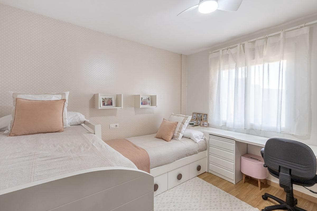 3 soveværelse Villa til salg i Ambroz med swimmingpool garage - € 299.900 (Ref: 9436412)