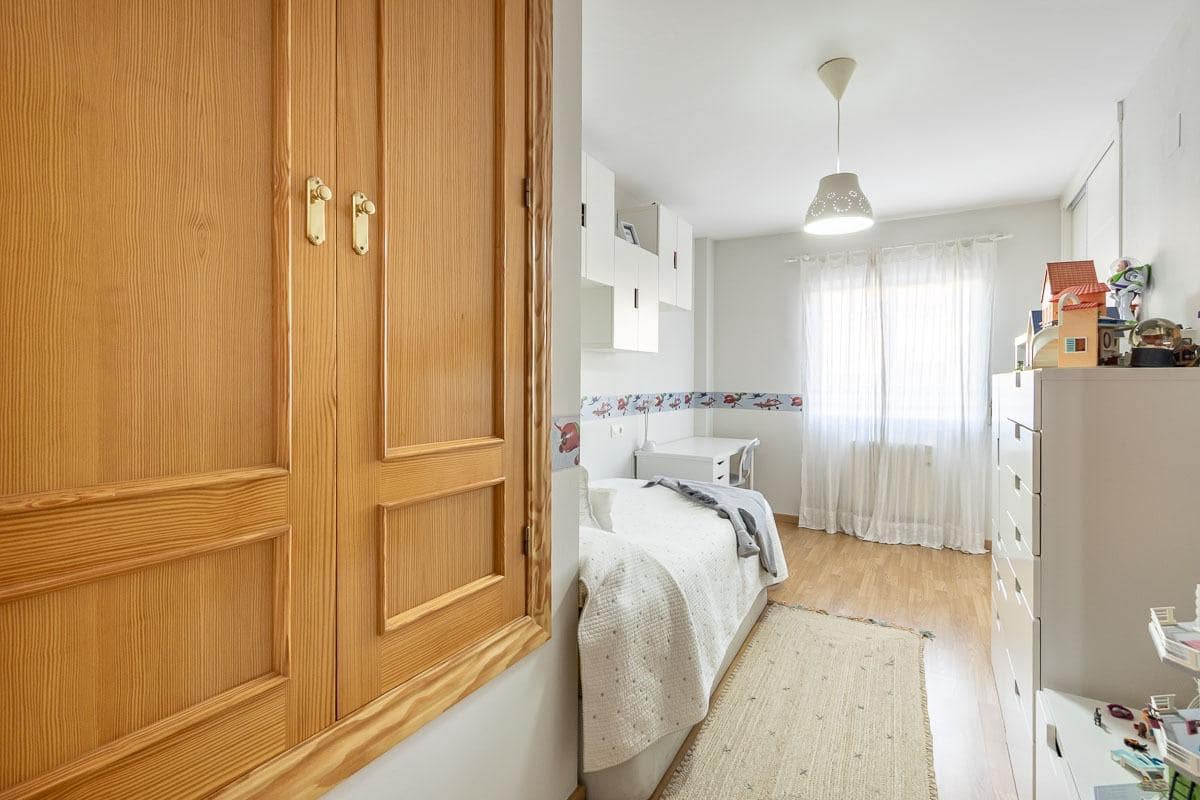 3 soveværelse Villa til salg i Ambroz med swimmingpool garage - € 299.900 (Ref: 9436412)