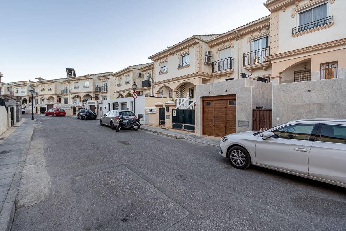 3 soveværelse Villa til salg i Ambroz med swimmingpool garage - € 299.900 (Ref: 9436412)