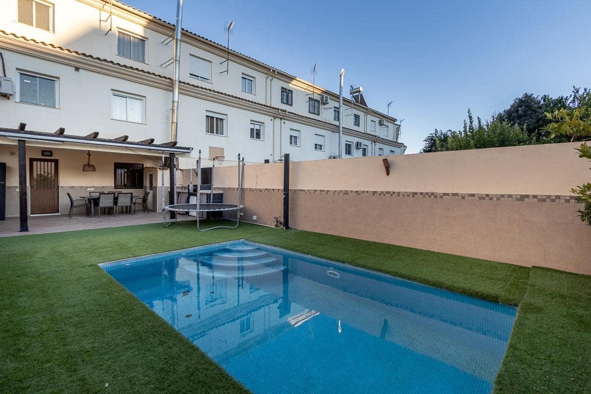 3 soveværelse Villa til salg i Ambroz med swimmingpool garage - € 299.900 (Ref: 9436412)