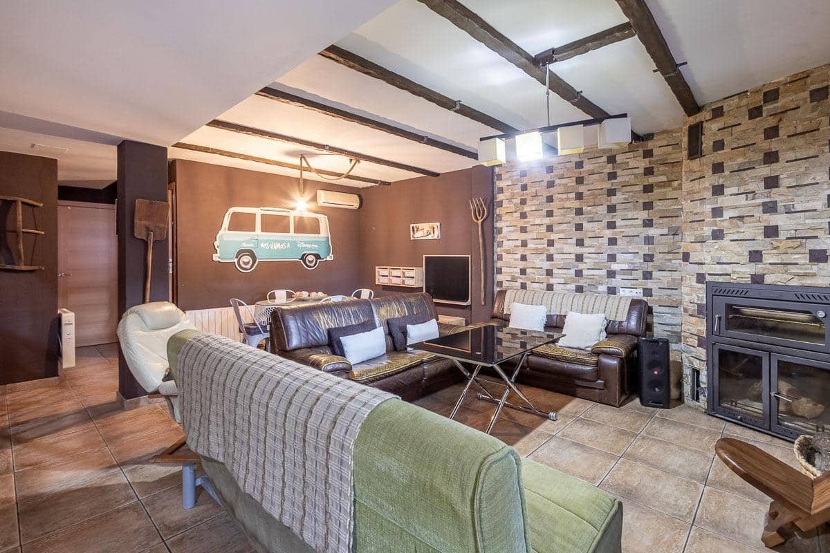 3 soveværelse Villa til salg i Ambroz med swimmingpool garage - € 299.900 (Ref: 9436412)