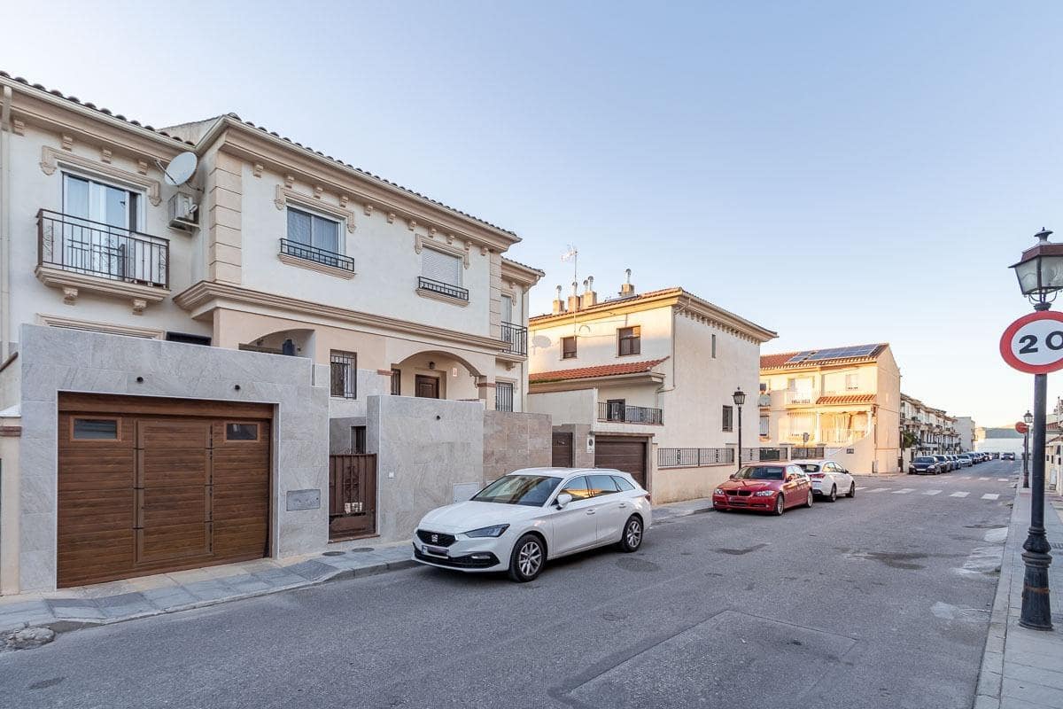 3 soveværelse Villa til salg i Ambroz med swimmingpool garage - € 299.900 (Ref: 9436412)