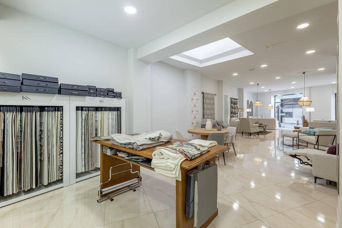 Erhverv til salg i Granada by - € 875.000 (Ref: 9436415)