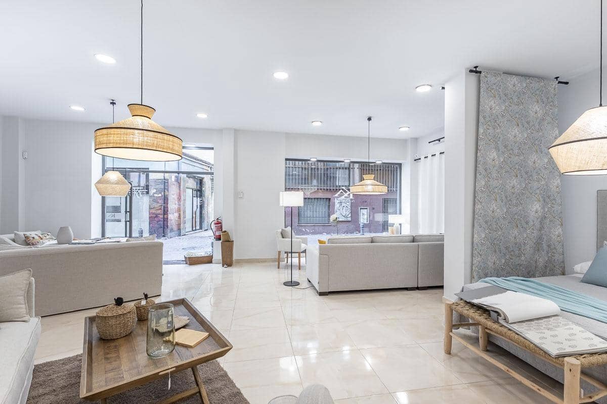 Erhverv til salg i Granada by - € 875.000 (Ref: 9436415)