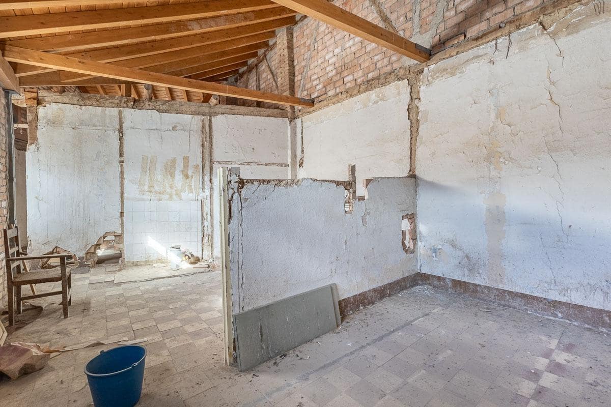 Erhverv til salg i Granada by - € 875.000 (Ref: 9436415)