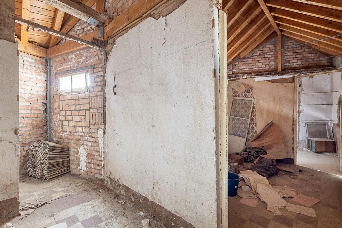 Erhverv til salg i Granada by - € 875.000 (Ref: 9436415)