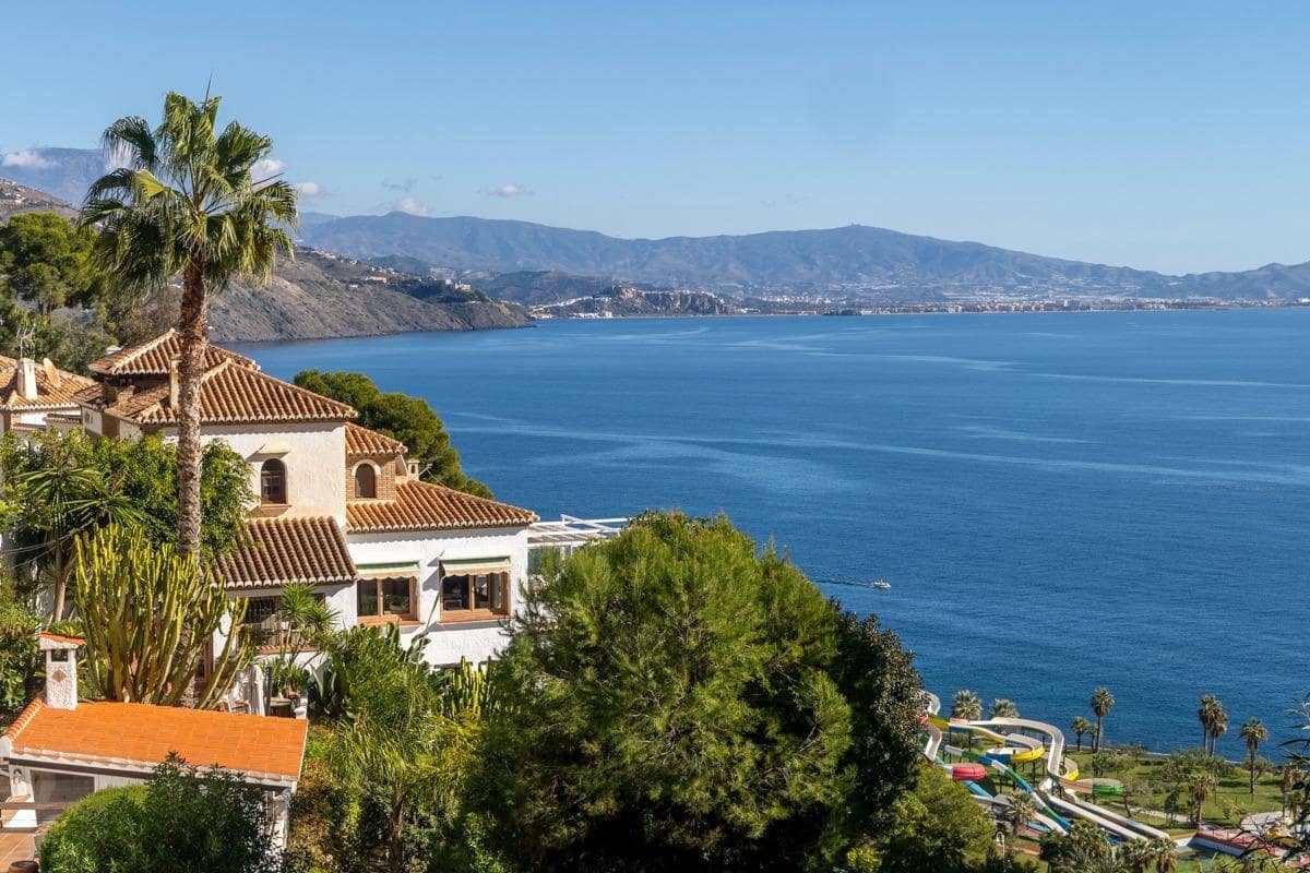 3 Zimmer Villa zu verkaufen in Almunecar mit Garage - 595.900 € (Ref: 9438170)