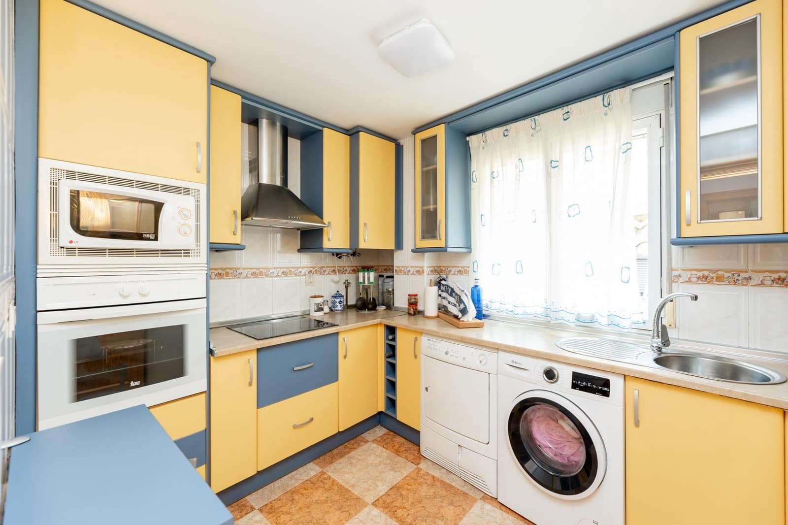 3 sovrum Lägenhet till salu i Monachil med garage - 159 900 € (Ref: 9440276)