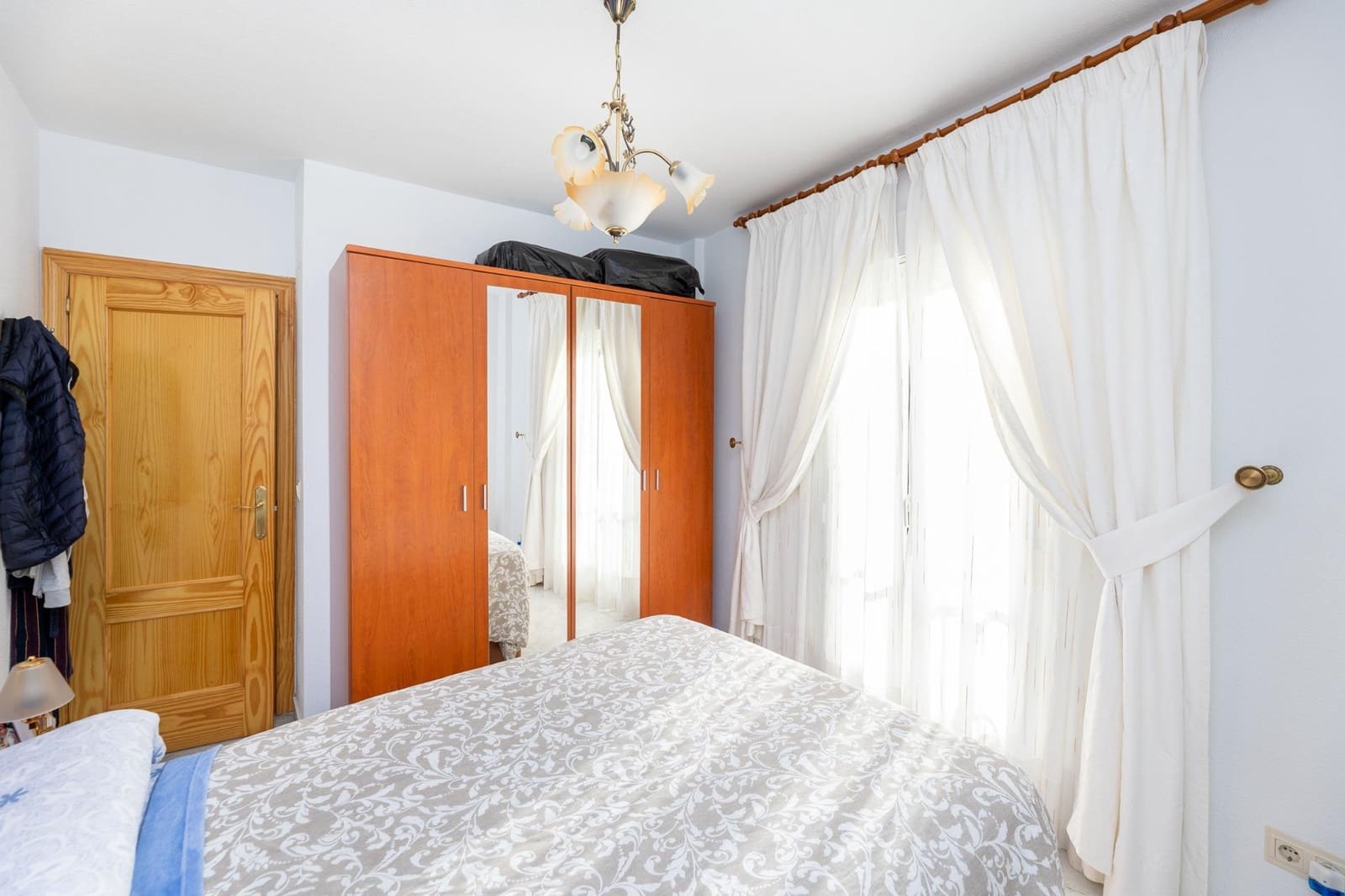 3 sovrum Lägenhet till salu i Monachil med garage - 159 900 € (Ref: 9440276)