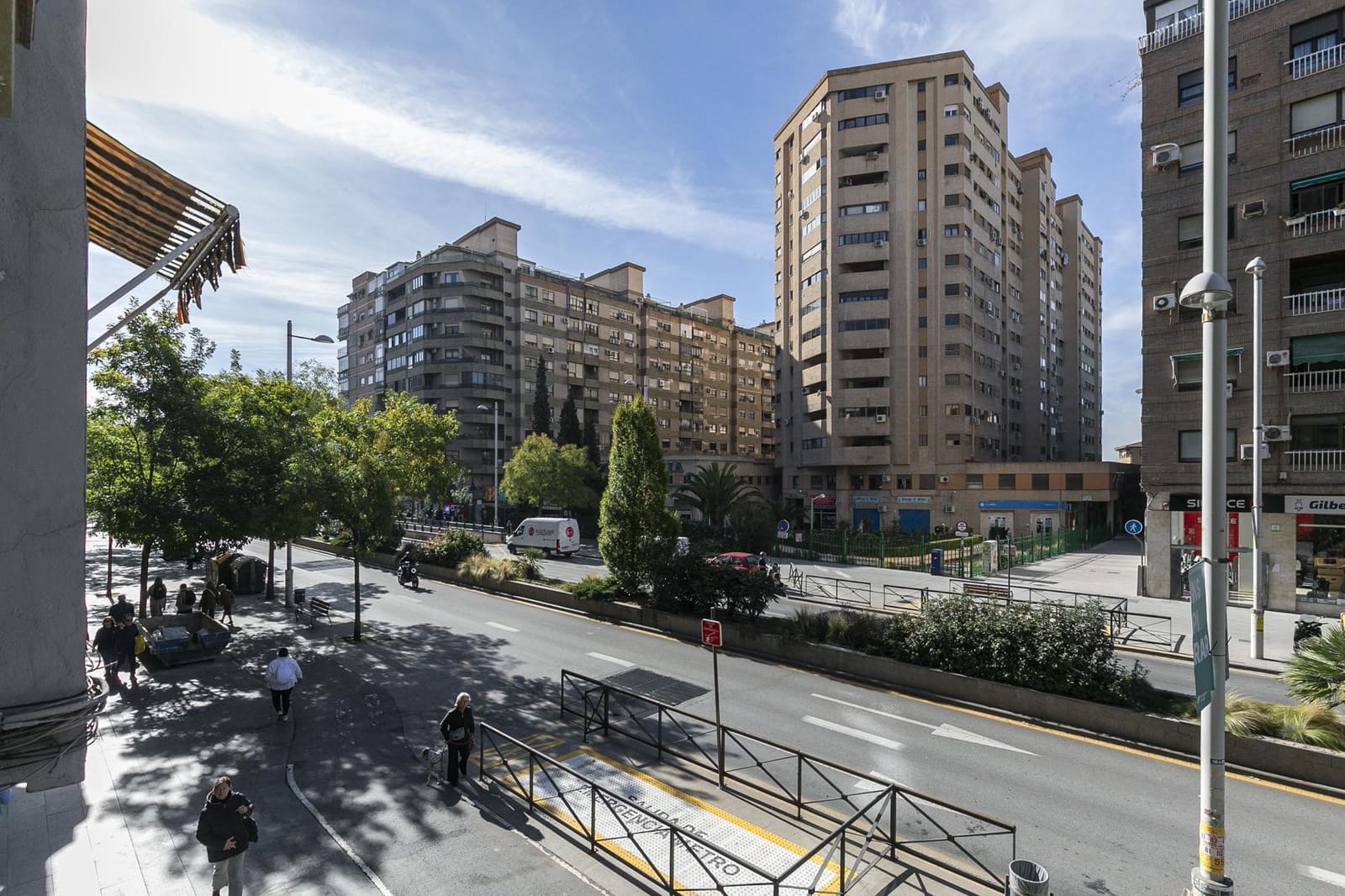 5 bedroom Flat for sale in Granada city - € 259,000 (Ref: 9443366)