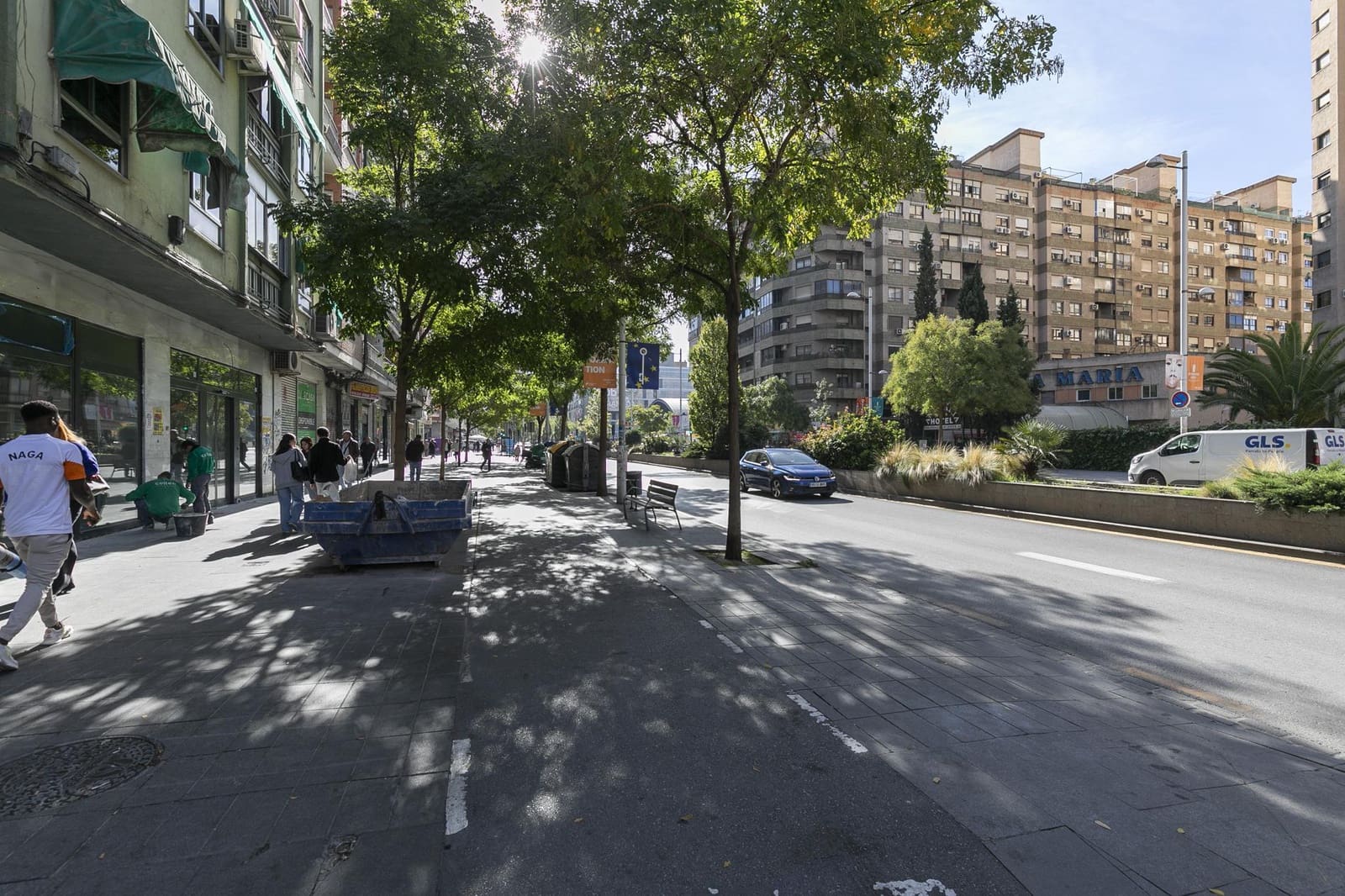 5 bedroom Flat for sale in Granada city - € 259,000 (Ref: 9443366)