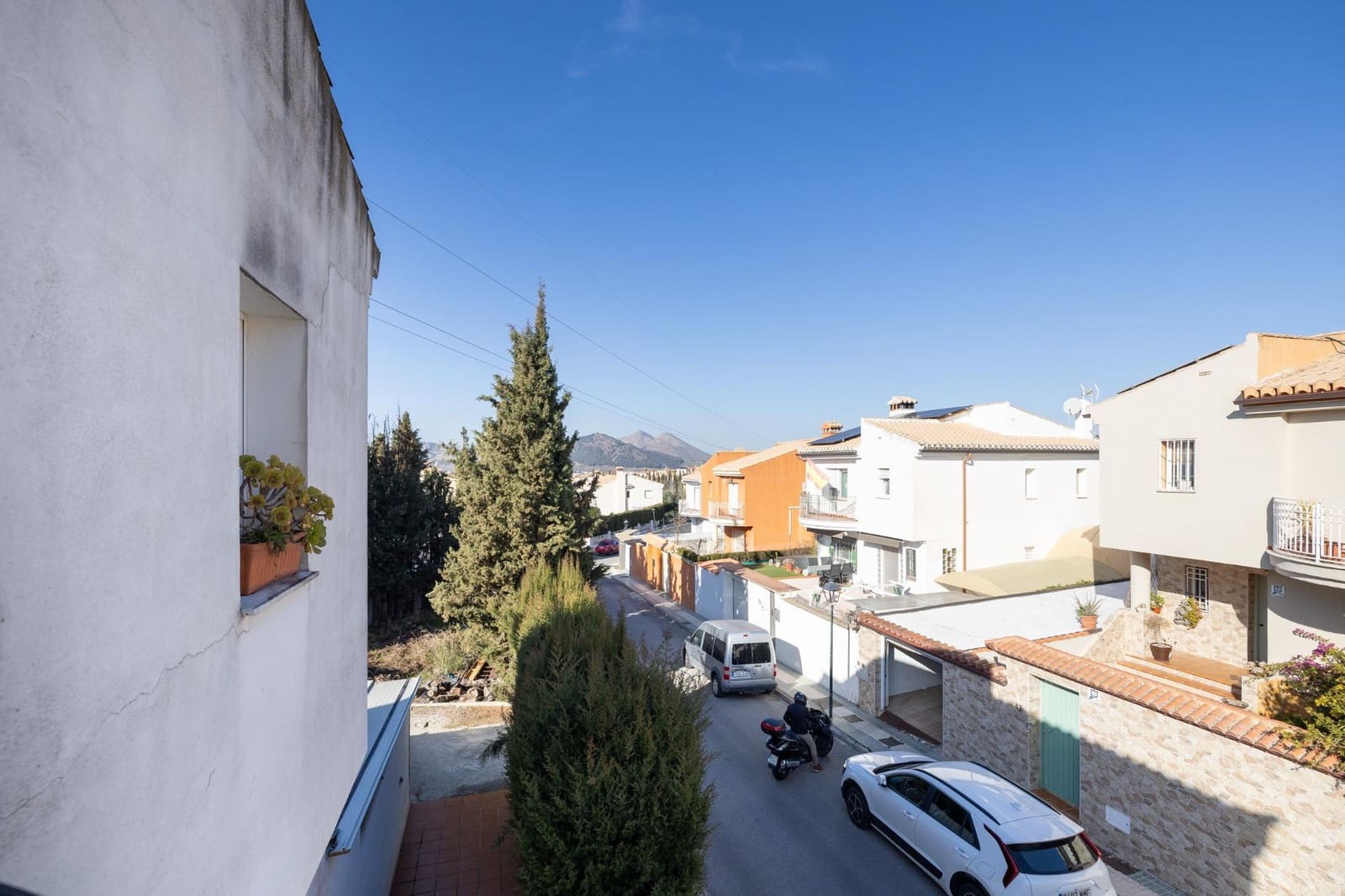 Chalet de 3 habitaciones en Albolote en venta con garaje - 280.000 € (Ref: 9446636)