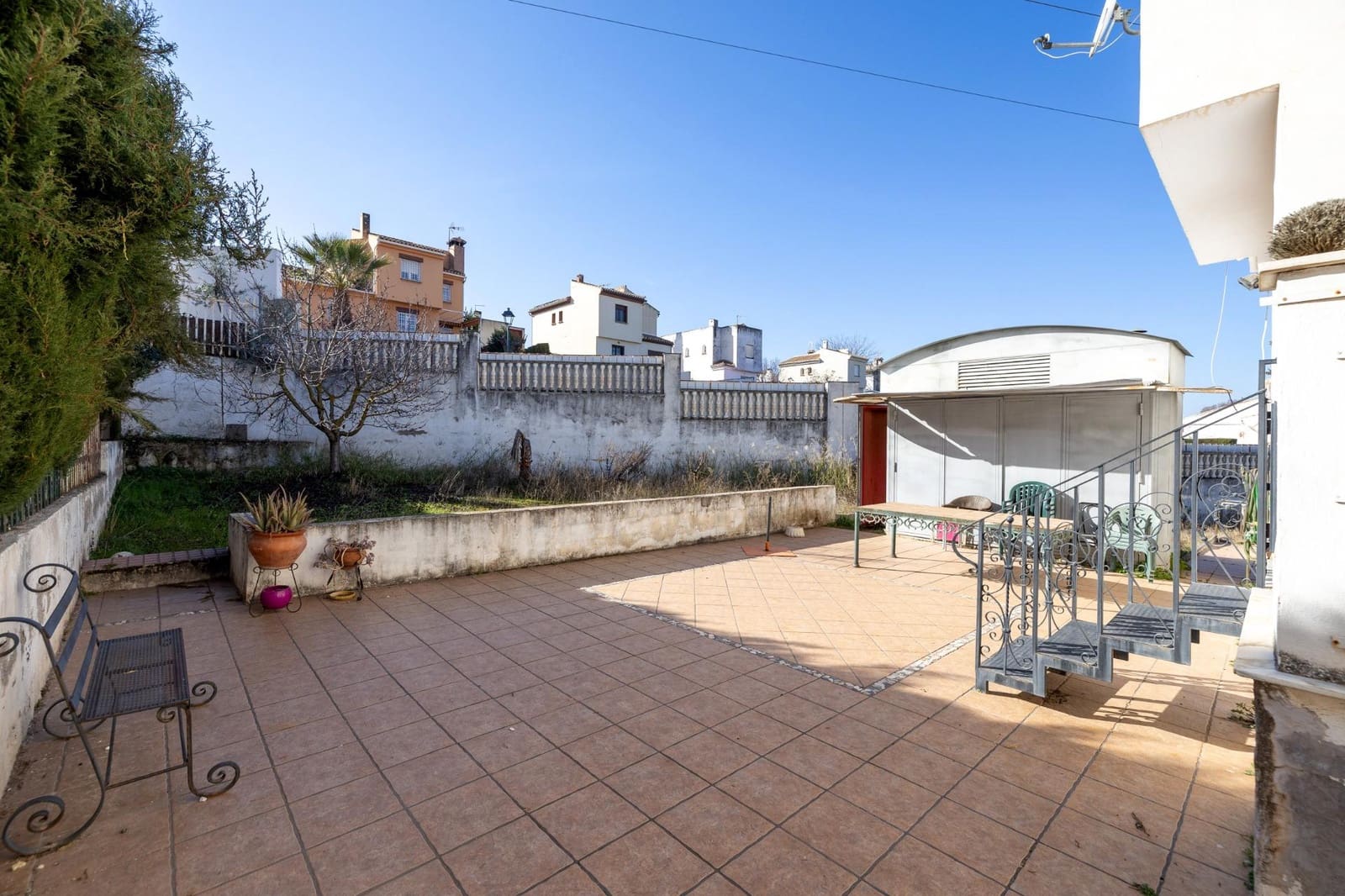 Chalet de 3 habitaciones en Albolote en venta con garaje - 280.000 € (Ref: 9446636)