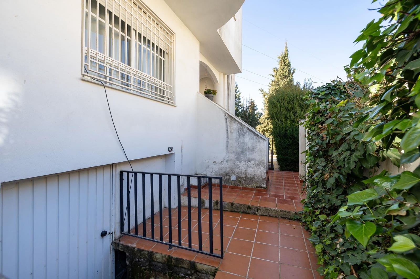 Chalet de 3 habitaciones en Albolote en venta con garaje - 280.000 € (Ref: 9446636)