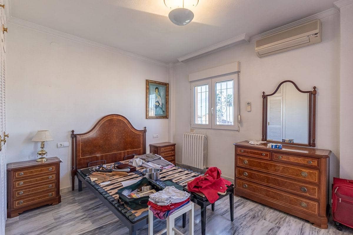 4 soverom Villa til salgs i Jun med svømmebasseng - € 240 000 (Ref: 9446638)