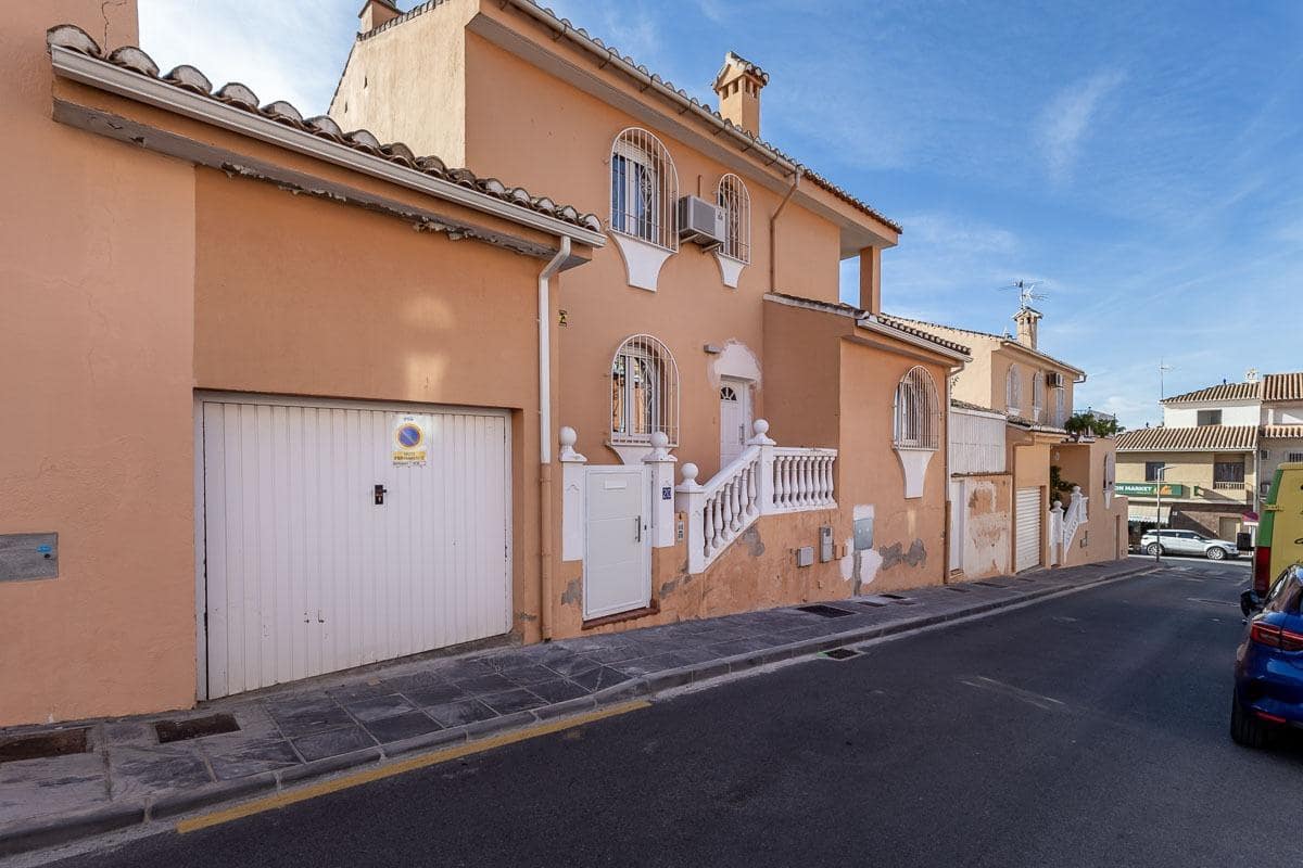 4 soverom Villa til salgs i Jun med svømmebasseng - € 240 000 (Ref: 9446638)