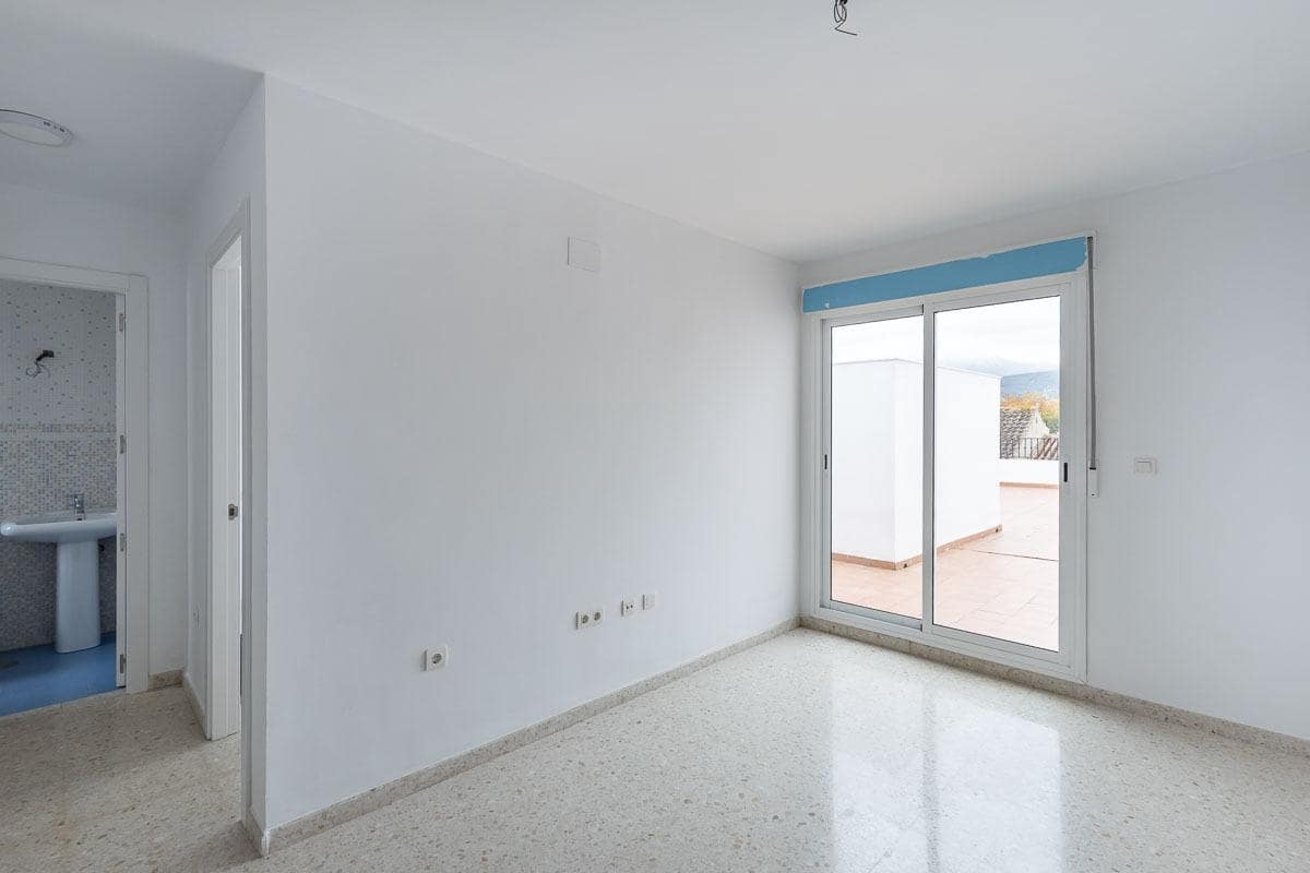 1 bedroom Penthouse for sale in Ogijares - € 135,000 (Ref: 9449655)