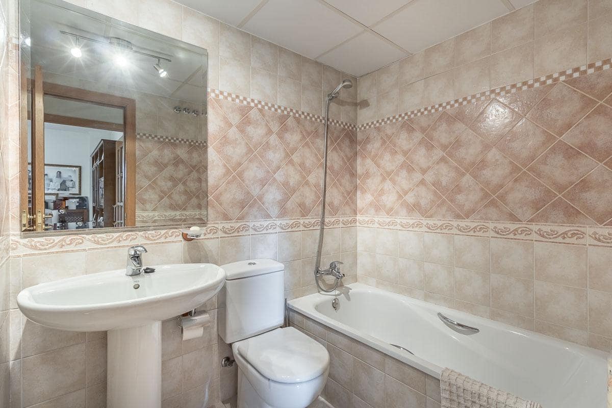 2 soverom Leilighet til salgs i Granada by - € 390 000 (Ref: 9449657)