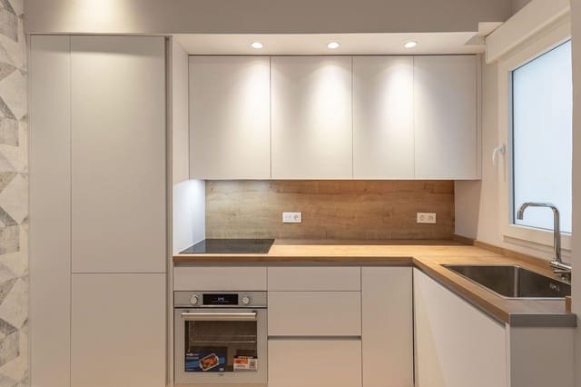 1 soveværelse Lejlighed til salg i Angustias - Chana - Encina, Granada by - € 149.000 (Ref: 9449658)