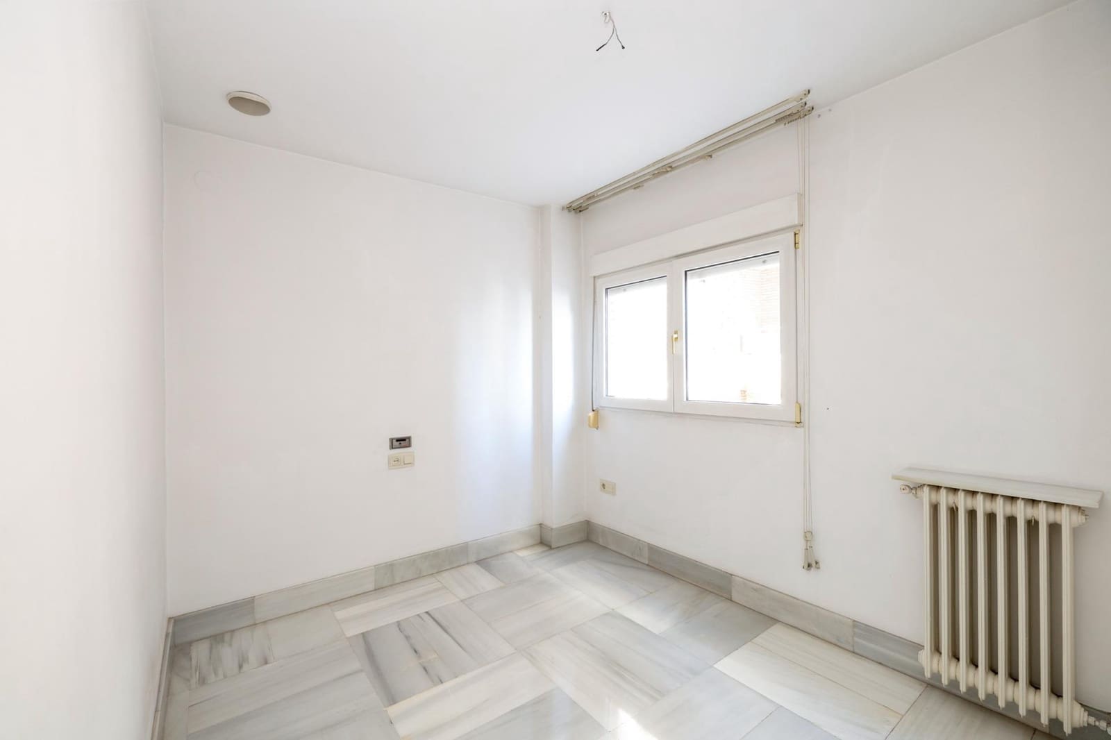 3 makuuhuone Asunto myytävänä paikassa Granada kaupunki mukana 
autotalli - 430 000 € (Ref: 9450476)