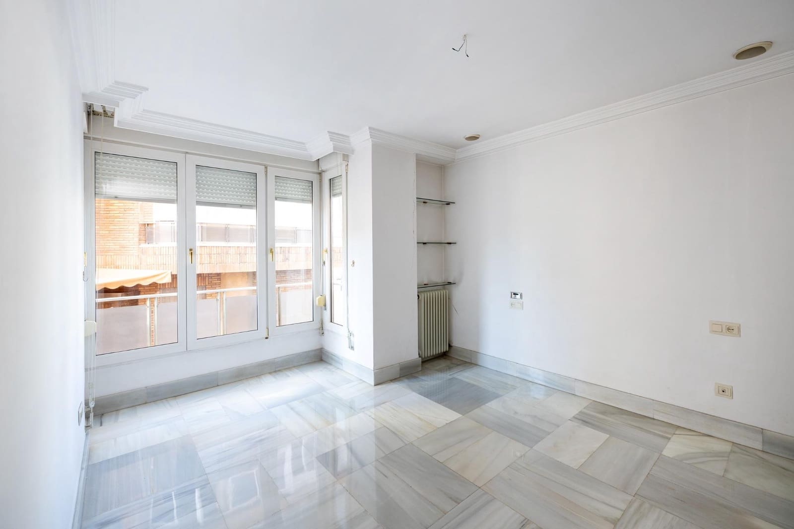 3 makuuhuone Asunto myytävänä paikassa Granada kaupunki mukana 
autotalli - 430 000 € (Ref: 9450476)