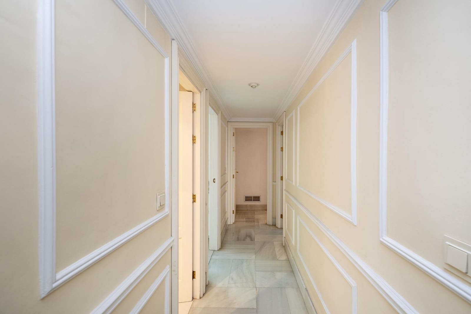 3 makuuhuone Asunto myytävänä paikassa Granada kaupunki mukana 
autotalli - 430 000 € (Ref: 9450476)