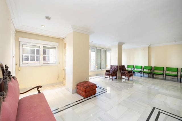 3 makuuhuone Asunto myytävänä paikassa Granada kaupunki mukana 
autotalli - 430 000 € (Ref: 9450476)