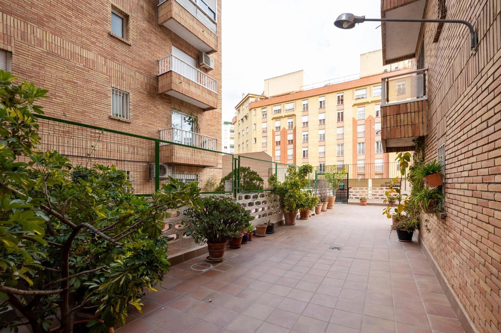 3 makuuhuone Asunto myytävänä paikassa Granada kaupunki mukana 
autotalli - 430 000 € (Ref: 9450476)