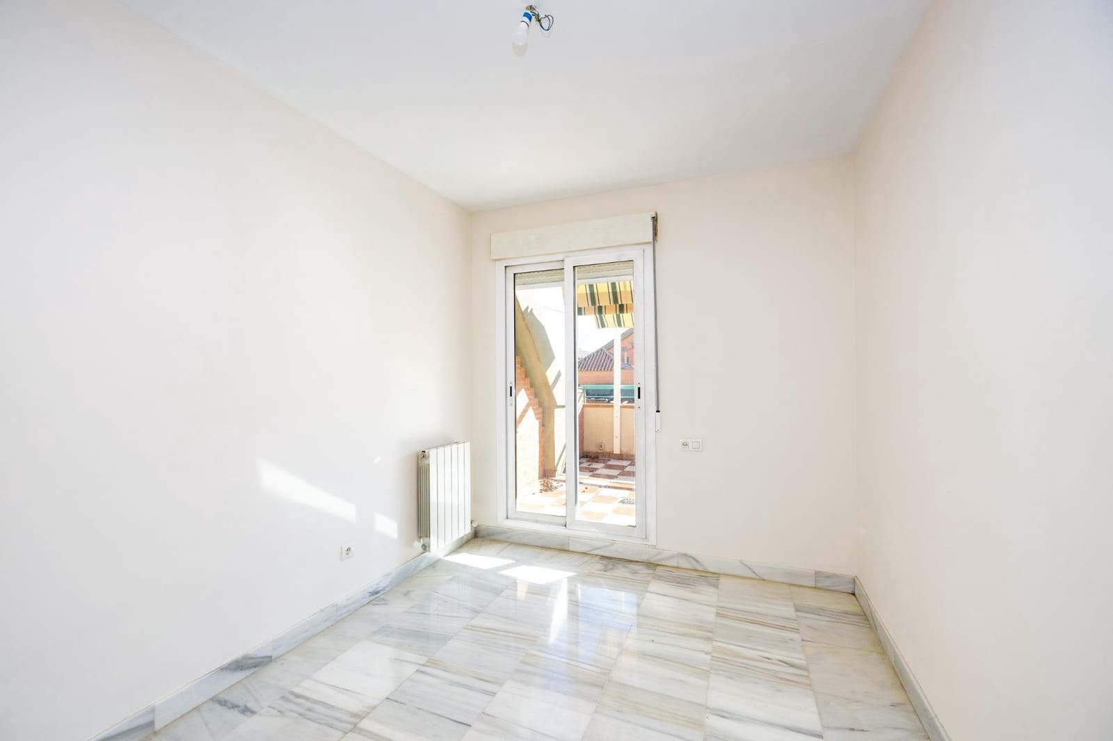 3 soveværelse Penthouse til salg i Granada by med garage - € 360.000 (Ref: 9450477)