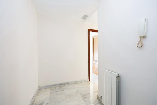 3 soveværelse Penthouse til salg i Carretera de la Sierra, Granada by med garage - € 360.000 (Ref: 9450477)