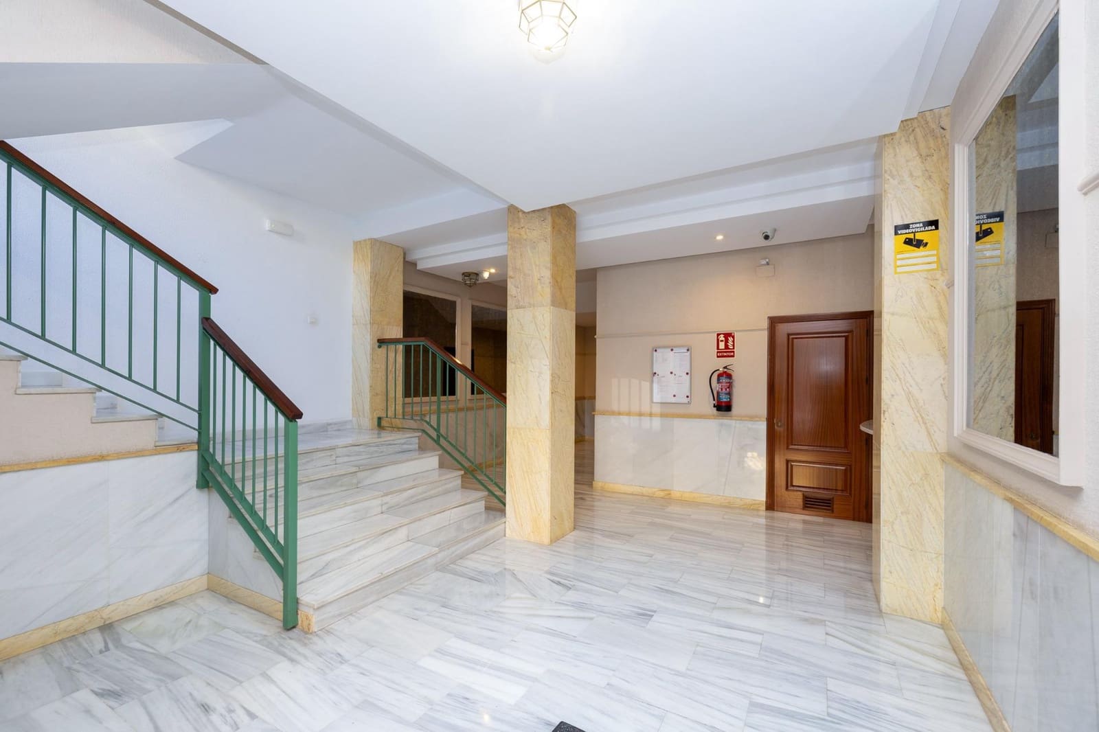 3 soveværelse Penthouse til salg i Granada by med garage - € 360.000 (Ref: 9450477)