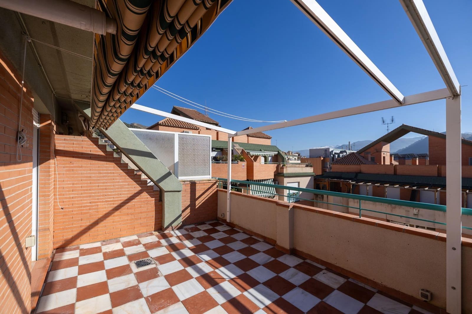 3 soveværelse Penthouse til salg i Granada by med garage - € 360.000 (Ref: 9450477)