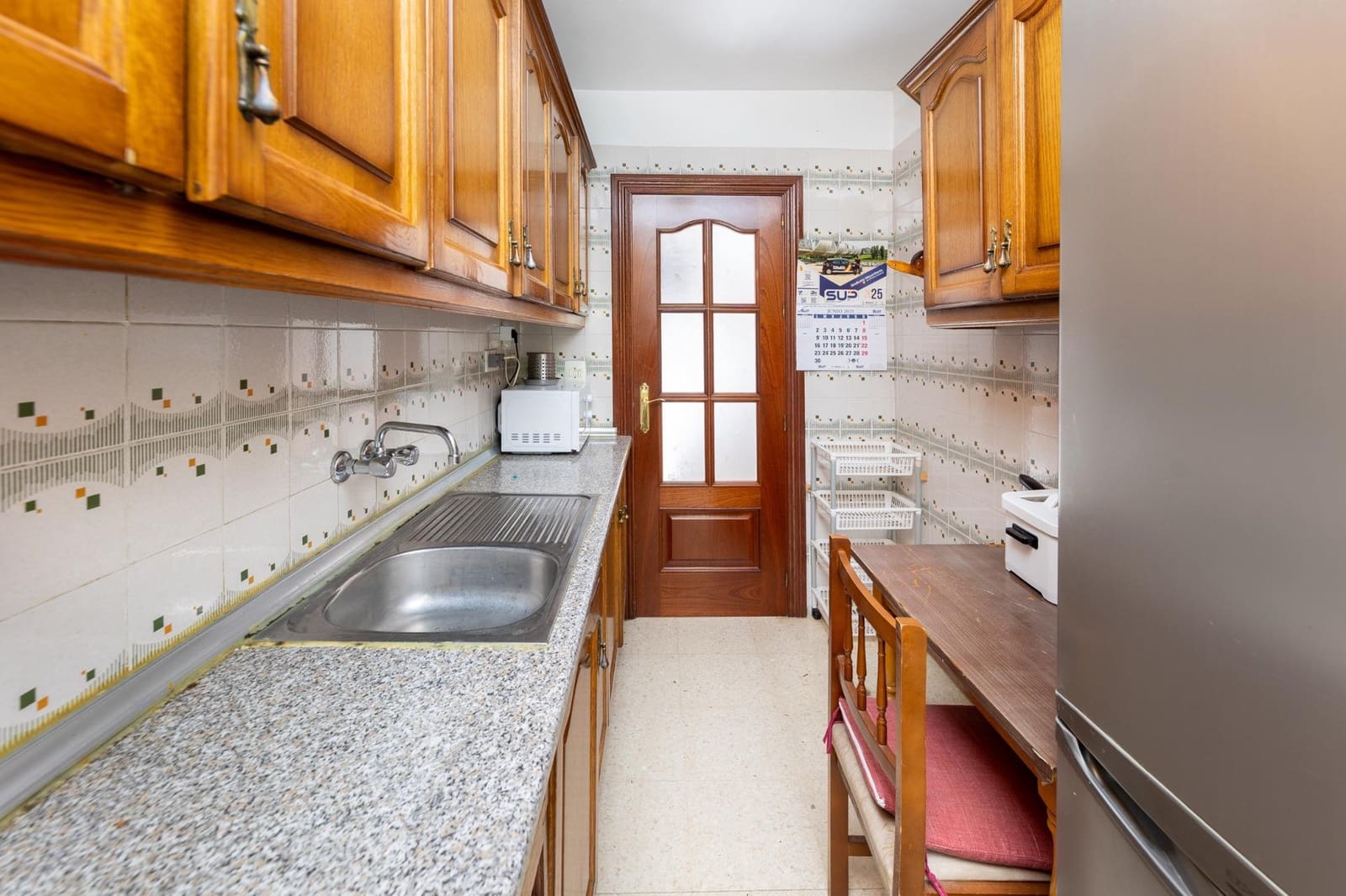 3 bedroom Flat for sale in Granada city with garage - € 199,000 (Ref: 9450478)