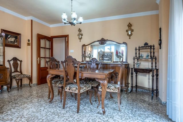 4 soverom Leilighet til salgs i Camino de Ronda - Rosaleda, Granada by med garasje - € 367 500 (Ref: 9450480)