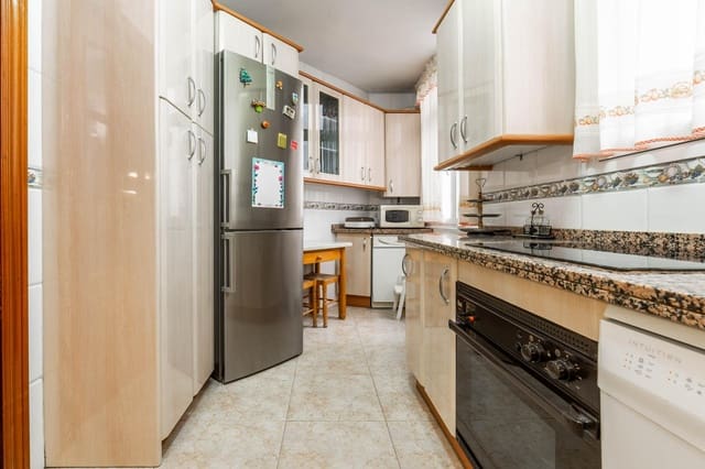 4 soverom Leilighet til salgs i Camino de Ronda - Rosaleda, Granada by med garasje - € 367 500 (Ref: 9450480)