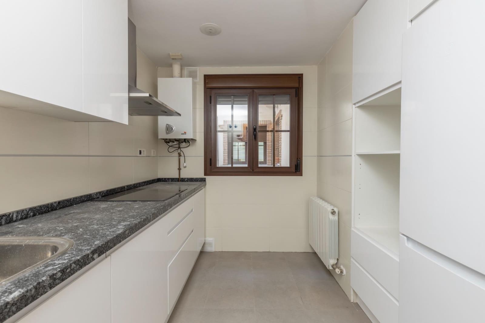 3 soveværelse Lejlighed til salg i La Zubia - € 180.000 (Ref: 9452328)